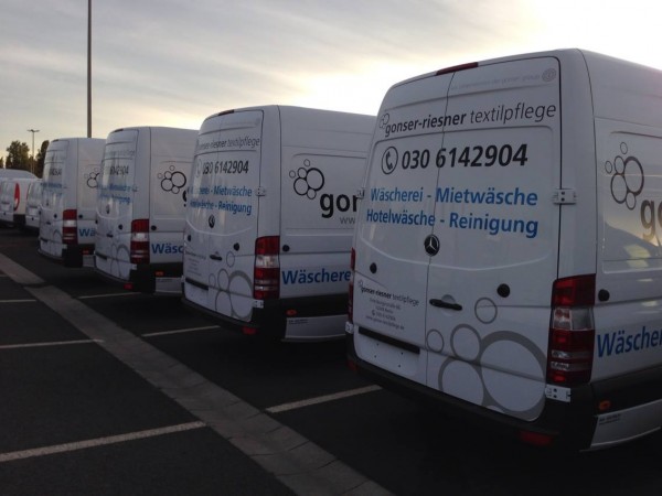 967067_599731693407012_1193277400_o